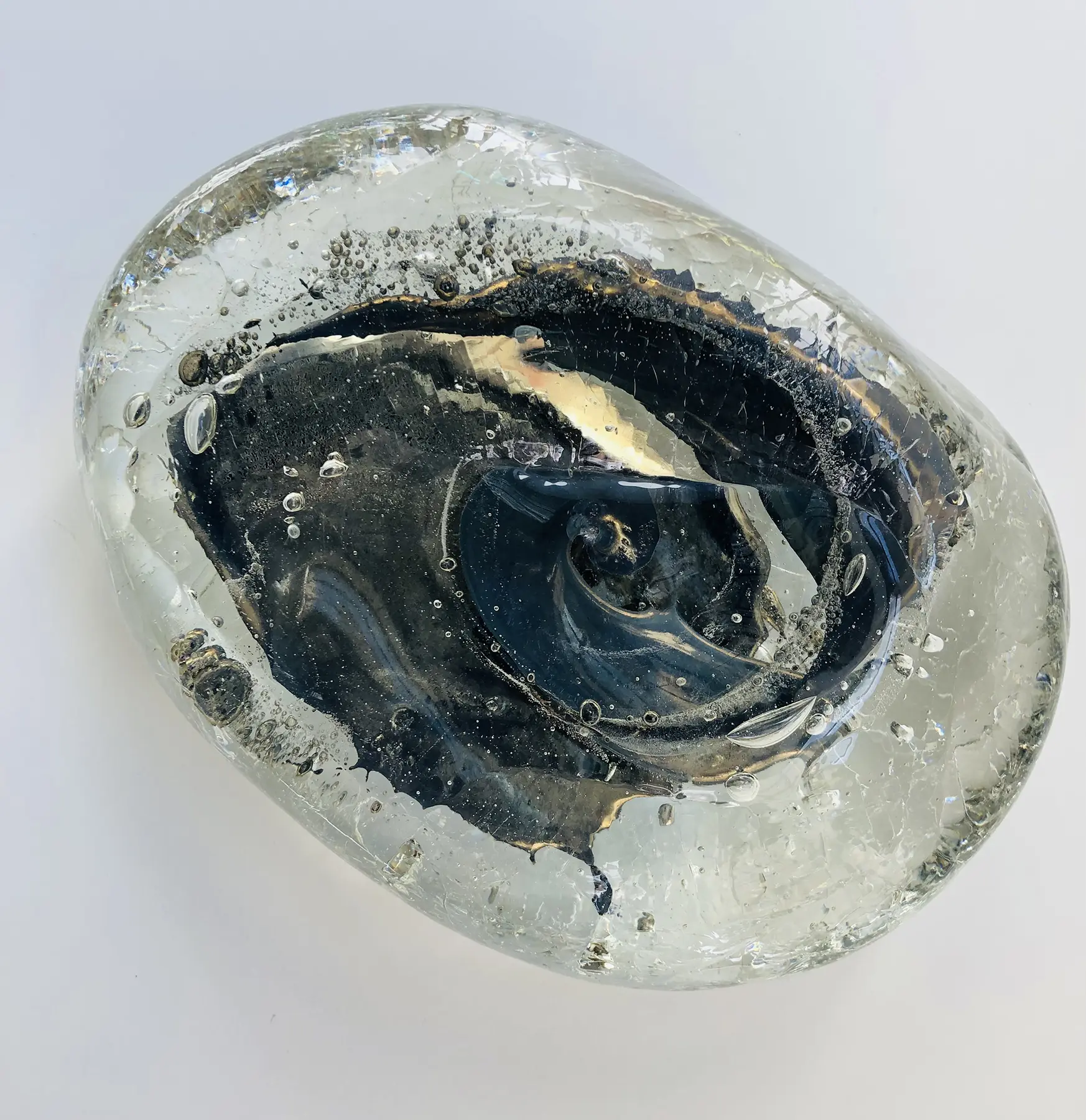 Stevie-Fieldsend_Fossil-series.-2019-Glass-coal.-image-Stevie-Fieldsend-copy