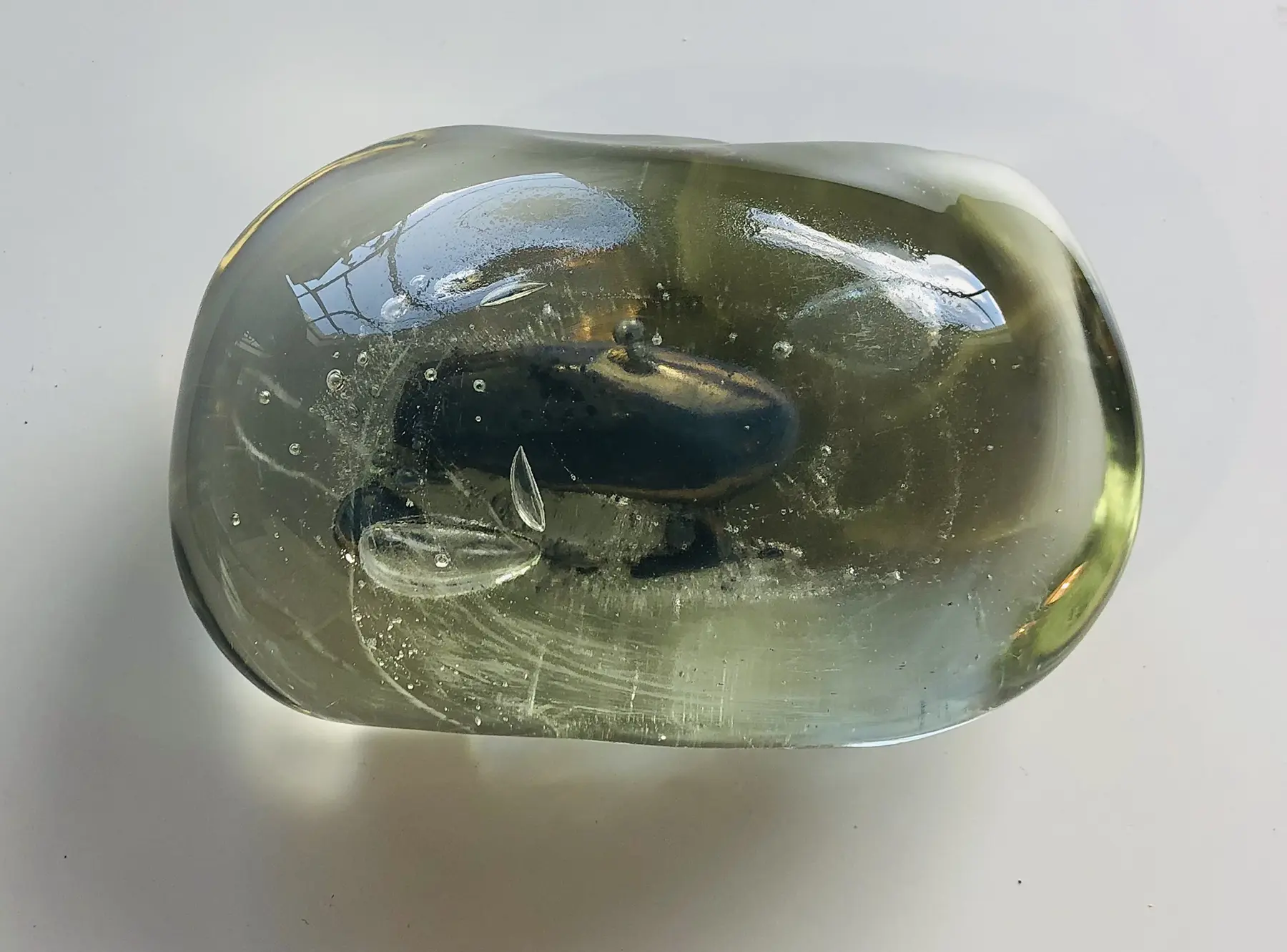 Stevie-Fieldsend_Fossil-series.-2019-Glass-coal.-image-Stevie-Fieldsend.1-copy