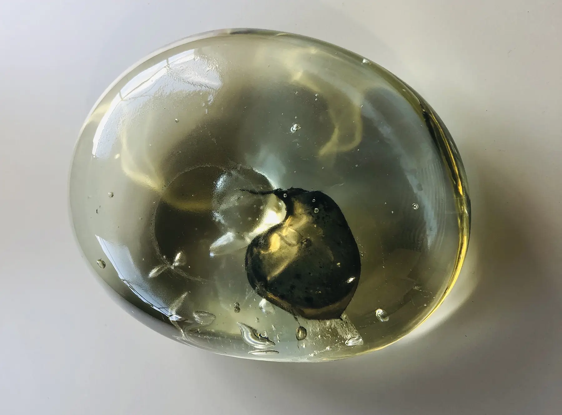 Stevie-Fieldsend_Fossil-series.-2019-Glass-coal.-image-Stevie-Fieldsend.3-copy